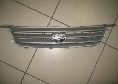 Лот: 8584552. Фото: 1. Решетка радиатора toyota camry... Кузов
