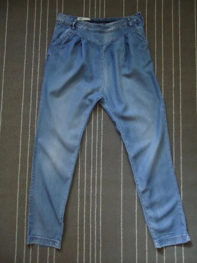 Лот: 7672288. Фото: 1. летние брюки Pull&Bear из легкой... Джинсы