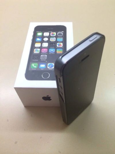 Лот: 4747976. Фото: 1. iPhone 5S 16GB Space Grey возможен... Смартфоны