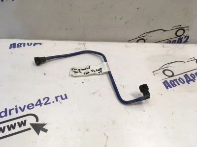 Лот: 21712994. Фото: 1. трубка топливная Geely Emgrand... Топливная система