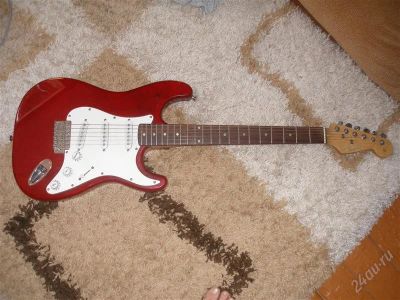 Лот: 2032013. Фото: 1. Fender Stratocaster. Гитары