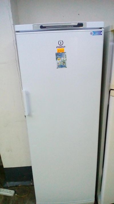 Лот: 11565402. Фото: 1. Холодильник Indesit. Гарантия... Холодильники, морозильные камеры
