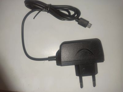 Лот: 17973690. Фото: 1. Зарядное устройство microUSB. Зарядные устройства, блоки питания, адаптеры сетевые для смартфонов