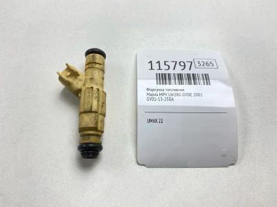 Лот: 25529095. Фото: 1. Форсунка топливная Mazda Mpv 2001... Топливная система