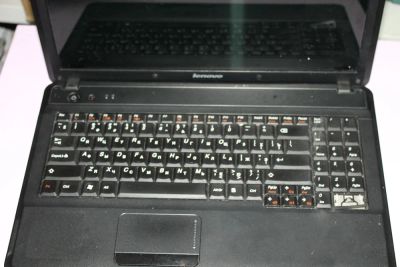 Лот: 4929585. Фото: 1. Ноутбук Lenovo G555 отломана 1... Ноутбуки