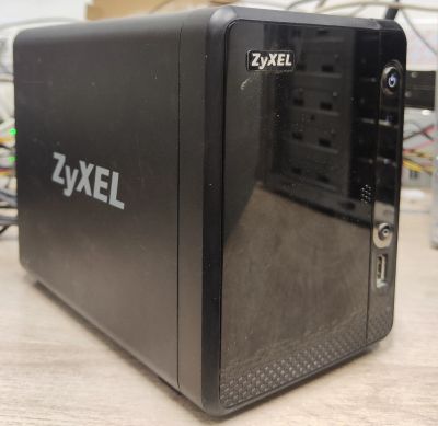 Лот: 25187711. Фото: 1. Сетевое хранилище (NAS) Zyxel... СХД