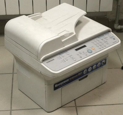 Лот: 4931844. Фото: 1. МФУ Samsung SCX-4521F в хорошем... МФУ и копировальные аппараты
