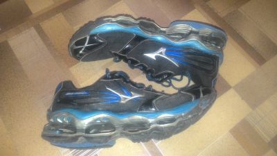 Лот: 14542129. Фото: 1. Беговые кроссы Mizuno Wave Prophecy... Кеды, кроссовки, слипоны