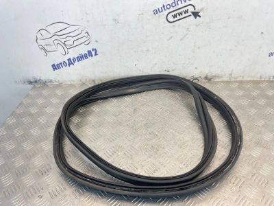 Лот: 25188768. Фото: 1. уплотнитель багажника Renault... Двигатель и элементы двигателя