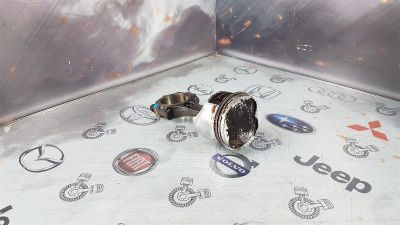 Лот: 23589998. Фото: 1. Шатун Nissan Vanette F8-E F8B211210. Двигатель и элементы двигателя