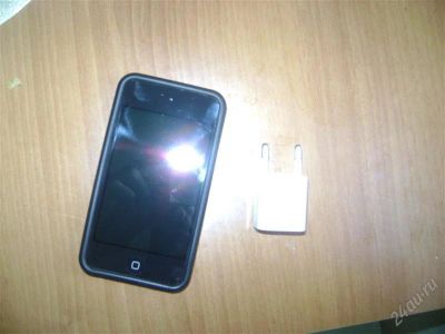 Лот: 1104244. Фото: 1. ipod touch 4 8gb обмен только... Плееры