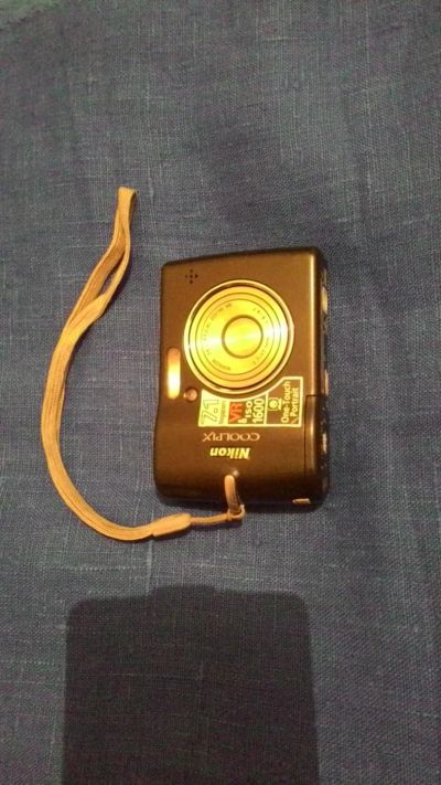 Лот: 6479926. Фото: 1. Nikon coolpix l12+ 2 флешки (1гиг... Цифровые компактные