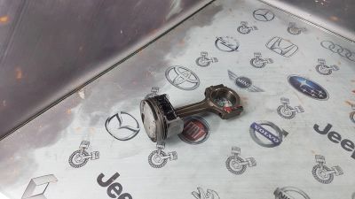 Лот: 23586875. Фото: 1. Шатун Mazda Tribute YF YF0911210. Двигатель и элементы двигателя