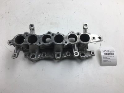Лот: 20395791. Фото: 1. Коллектор впускной Mitsubishi... Двигатель и элементы двигателя