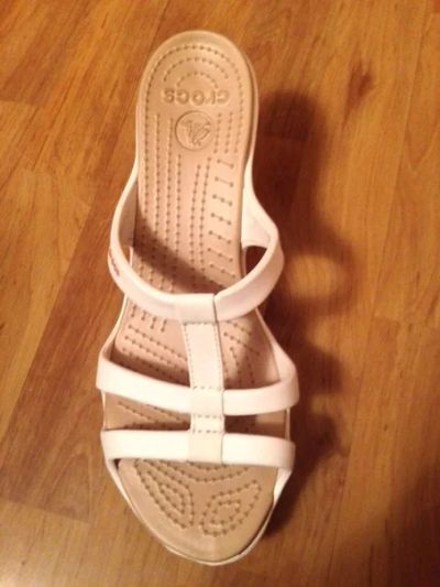 Лот: 4650580. Фото: 1. Женские Crocs. Новые. Другое (женская обувь)