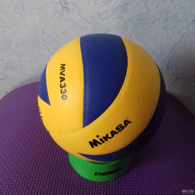 Лот: 16014586. Фото: 1. Мяч волейбольный Mikasa mva 330... Мячи, ракетки, шайбы, клюшки