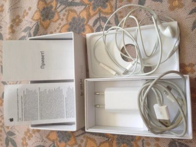 Лот: 4211551. Фото: 1. Iphone 4 8gb white РСТ полный... Смартфоны