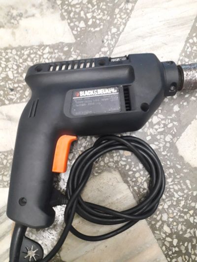 Лот: 13884423. Фото: 1. Дрель ударная Black & Decker -... Электроинструмент