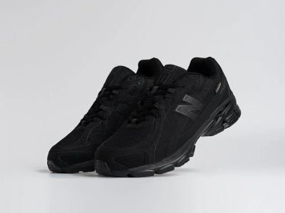 Лот: 25581646. Фото: 1. Кроссовки New Balance 740. Кеды, кроссовки, слипоны