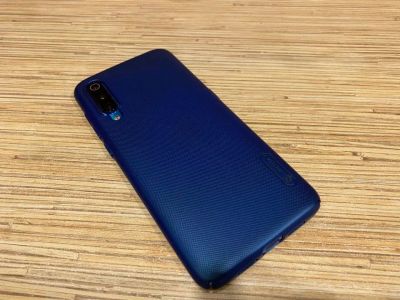 Лот: 17560129. Фото: 1. Xiaomi mi 9 6 gb/128. Смартфоны