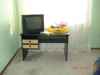 Лот: 1349316. Фото: 1. письменный стол. Другое (мебель)