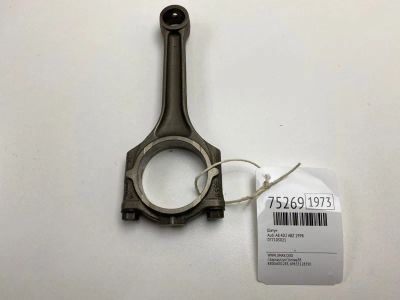 Лот: 21111253. Фото: 1. Шатун Audi A8 1998 077103021 4D2... Двигатель и элементы двигателя