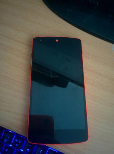 Лот: 11147460. Фото: 1. Продам неиспрвный Nexus 5. Смартфоны