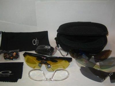 Лот: 979298. Фото: 1. Очки, Oakley. Другое (обмундирование и экипировка)