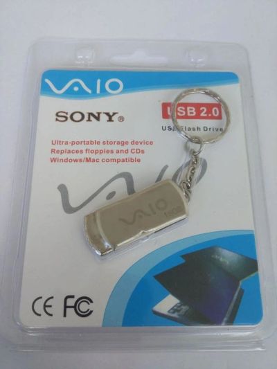 Лот: 11883106. Фото: 1. USB-флеш карта Sony 16 Gb, металл... USB-флеш карты