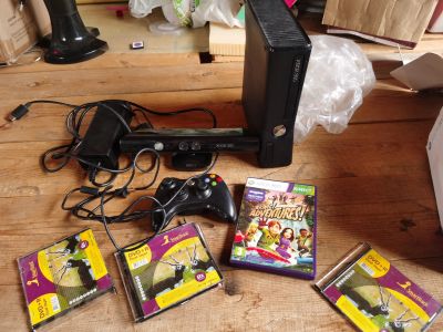 Лот: 17826248. Фото: 1. Xbox 360 kinect hdd 250gb прошита. Игровые приставки, консоли