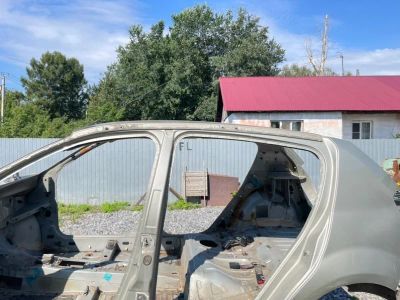 Лот: 25704911. Фото: 1. крыша Renault Sandero BS12. Двигатель и элементы двигателя