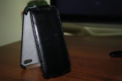 Лот: 10176836. Фото: 1. Черный чехол книжка для HTC One... Чехлы, бамперы