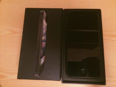 Лот: 6142116. Фото: 1. iPhone 5 64GB черный. Смартфоны