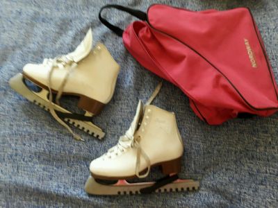 Лот: 8182773. Фото: 1. Коньки фигурные Botas Peggi размер... Коньки