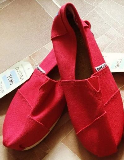 Лот: 11493893. Фото: 1. Обувь Эспадрильи Toms Red Canvas... Другое (мужская обувь)