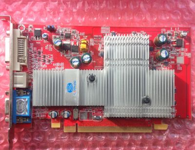 Лот: 15948384. Фото: 1. PCI-E видеокарта Radeon X550 128mb... Видеокарты