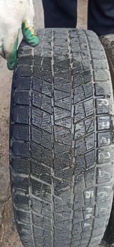 Лот: 22023772. Фото: 1. 225/65R17 Bridgestone Blizzak... Шины