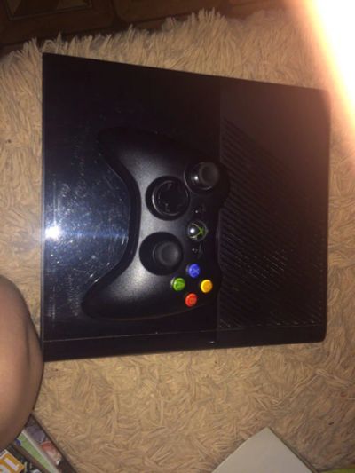 Лот: 8717515. Фото: 1. xbox 360 500GB. Игры для консолей