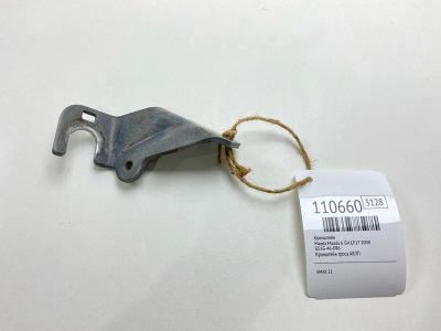 Лот: 25305278. Фото: 1. Кронштейн Mazda Mazda 6 2008 GS1G46086... Двигатель и элементы двигателя