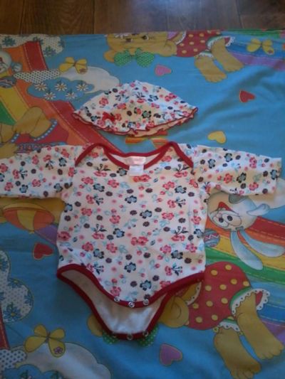 Лот: 7645363. Фото: 1. боди с панамкой. Ползунки, распашонки, слипы