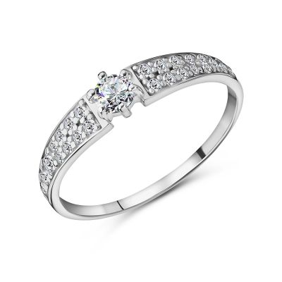 Лот: 23887283. Фото: 1. Серебряное кольцо с фианитами. Кольца, перстни