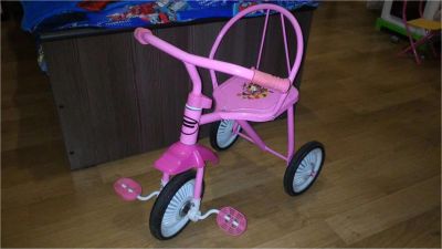 Лот: 7203982. Фото: 1. Трехколесный велосипед для девочки. Красноярск