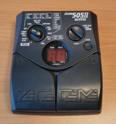 Лот: 19856945. Фото: 1. Гитарный процессор Zoom 505II... Гитарные эффекты и комбоусилители