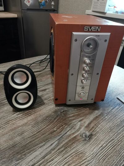 Лот: 17243720. Фото: 1. Колонки компьютерные 2.1 Sven... Акустические системы