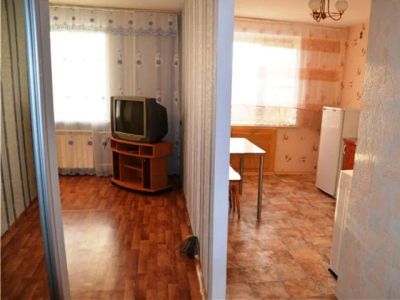 Лот: 6493240. Фото: 1. На Кольцевой 8 сдаётся однокомнатная... Квартиры, студии