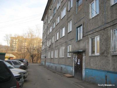 Лот: 6783775. Фото: 1. Сдам гостинку на Матросова 28. Квартиры, студии