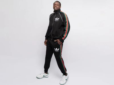 Лот: 24977085. Фото: 1. Спортивный костюм Gucci x Adidas. Спортивные костюмы