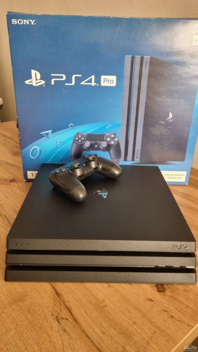Лот: 18520279. Фото: 1. Игровая консоль PlayStation 4... Игровые приставки, консоли