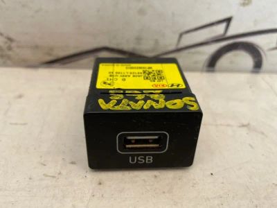 Лот: 24809662. Фото: 1. USB Разъем Hyundai Sonata DN8. Двигатель и элементы двигателя