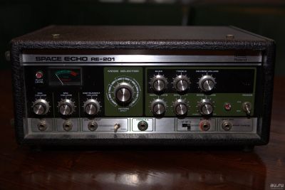 Лот: 13076257. Фото: 1. Roland RE-201 Space Echo. Гитарные эффекты и комбоусилители